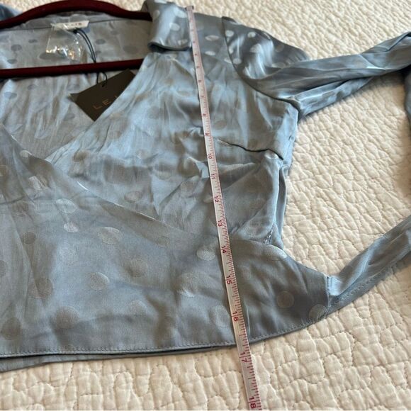✨ Le Lis Women’s Blue Silk Satin Polka Dot Wrap Top Medium NWT - Picture 9 of 9